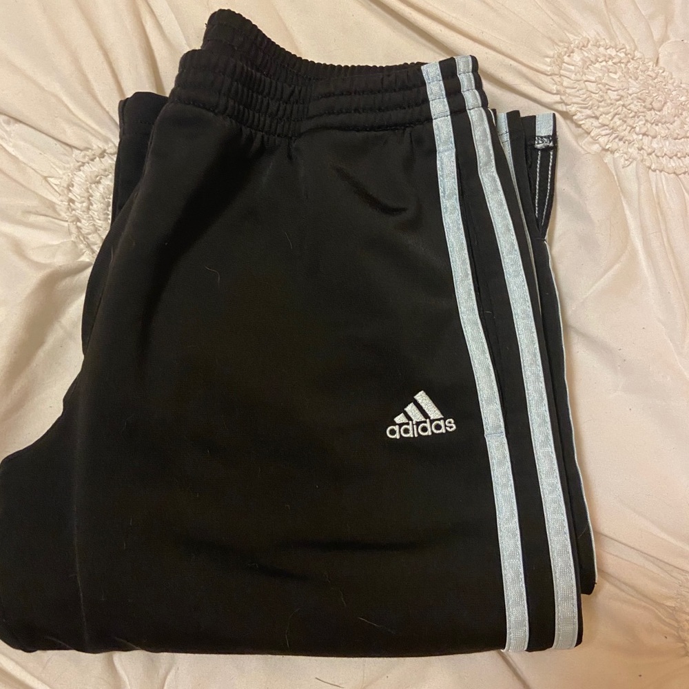 🌷4/20 Adidas sweatpants/jogger black blue trendy